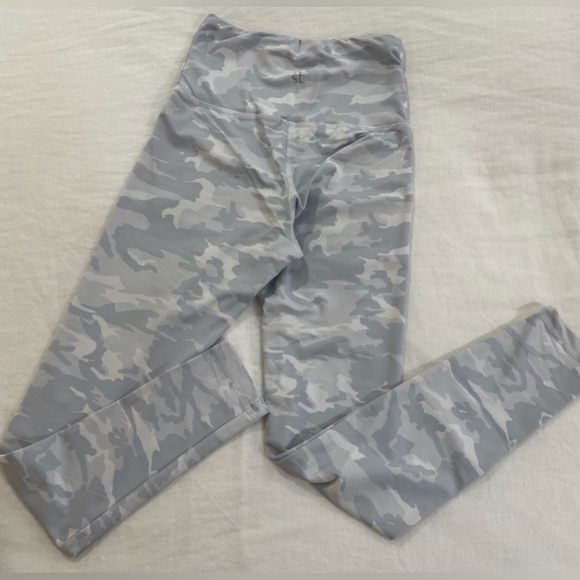 Strut! This White Camo Legging - Picture 4 of 4